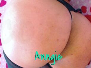 Anngie_