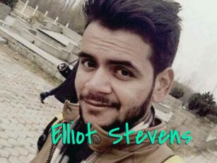 Elliot_Stevens