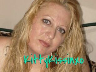 KittyKissin_xo