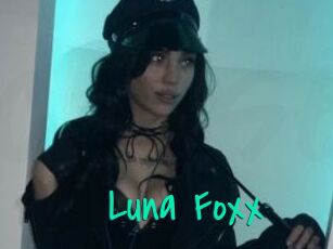 Luna_Foxx