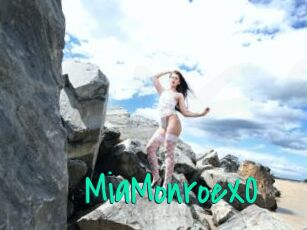 MiaMonroeXO