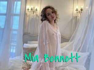 Mia_Bennett