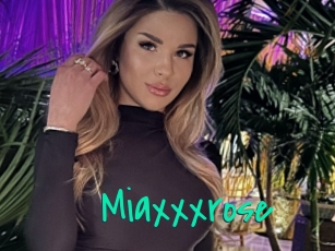Miaxxxrose