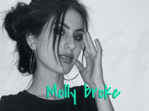 Molly_broke