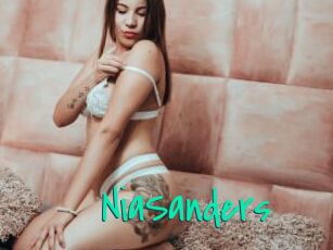 NiaSanders