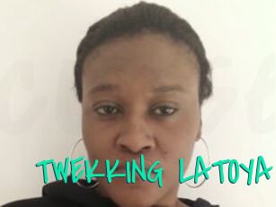 TWEKKING_LATOYA Cool Sexe