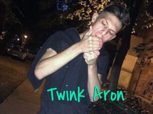 Twink_Aron